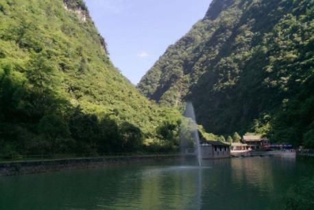 中国第一批被“摘牌”的三个5A景区,曾经名扬四海,如今身价暴跌