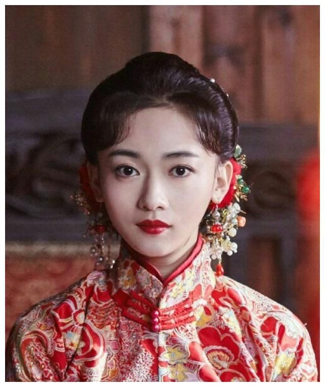《延禧攻略》吴谨言到底美不美，看看她穿旗袍的样子你就知道了！