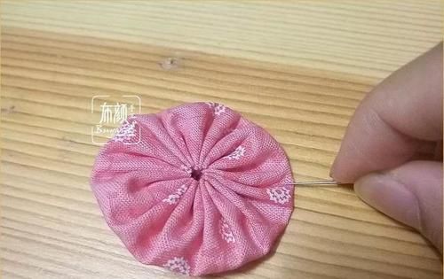 「布艺」一小块花布就能做玩偶，布艺蜗牛玩偶，做抱枕好舒服，附教程
