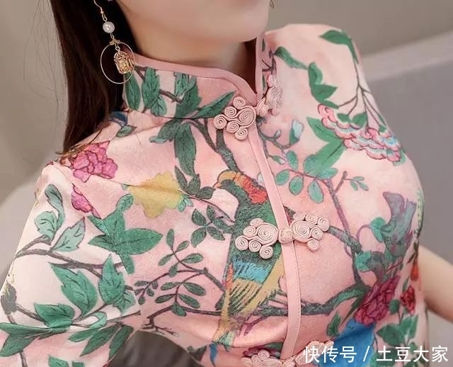  『古典』改良版旗袍中国风连衣裙，着重体现东方女性含蓄优雅的魅力