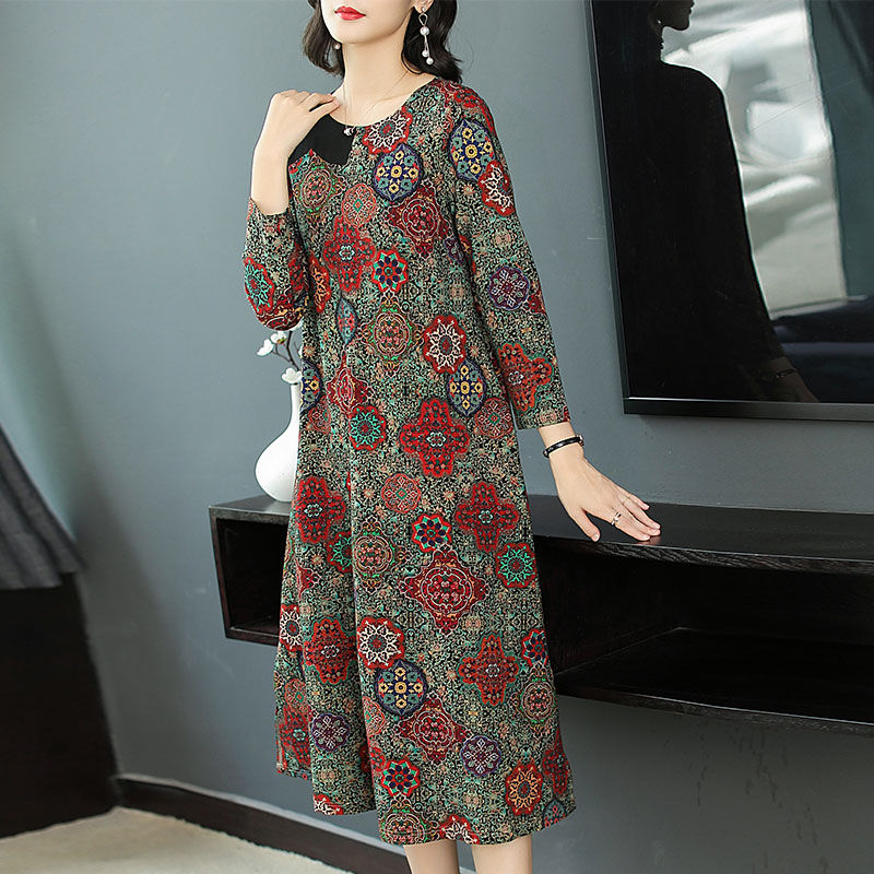 谁说高贵一定穿旗袍?大错特错!下面新款秋裙，能衬出你高贵气质