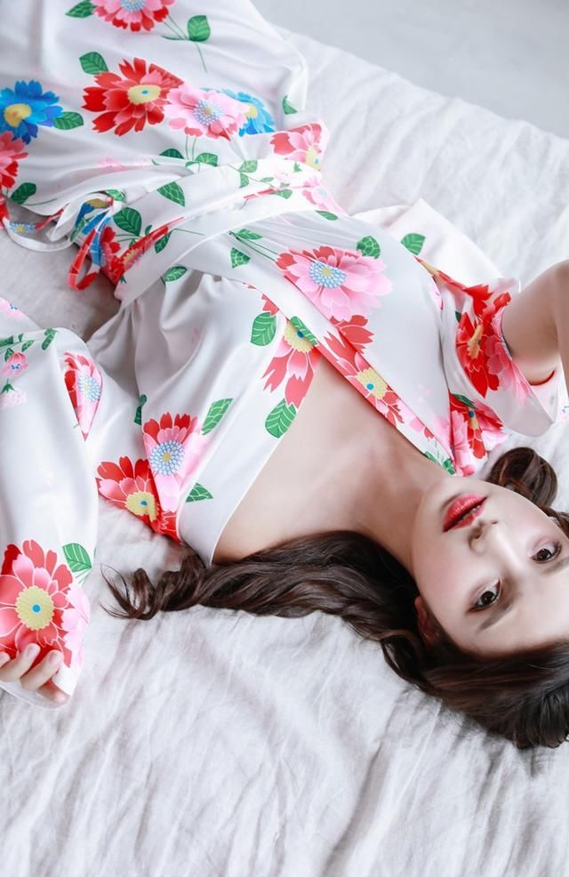 很有女人味的一款睡衣，穿起来真的很与众不同