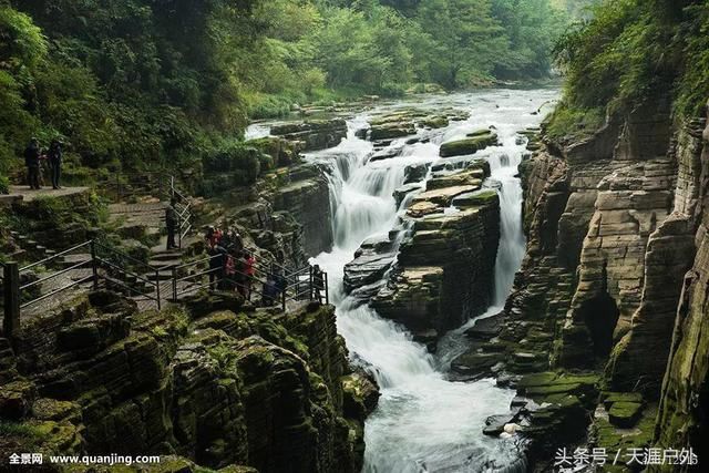 这里夏天最高温不过30℃，有山有水有美食，被称中国“仙本那”！