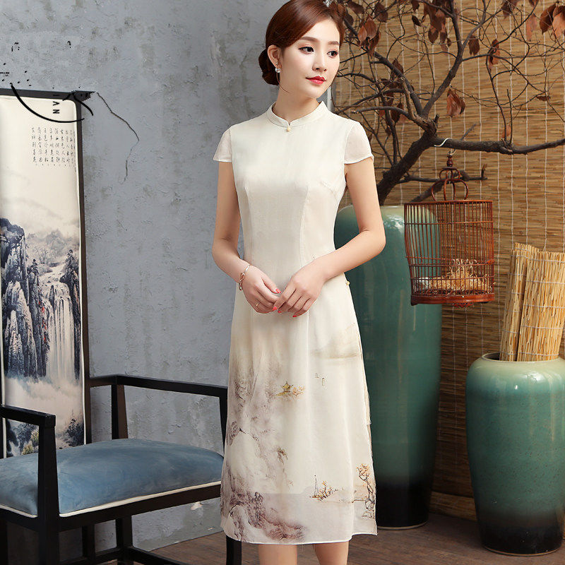 小衫打底裤太丑,7080后千万别穿!新款秋裙上新,洋气显气质