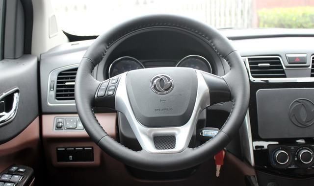  「随便」起步费4.99万的5门7座SUV，1.6L自然吸气和1.5T，可随便挑选配搭