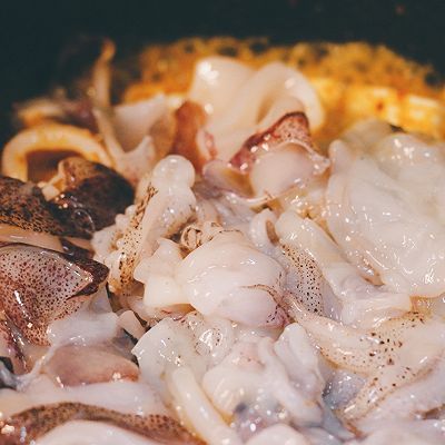  『香辣』香辣鱿鱼虾球豆腐煲