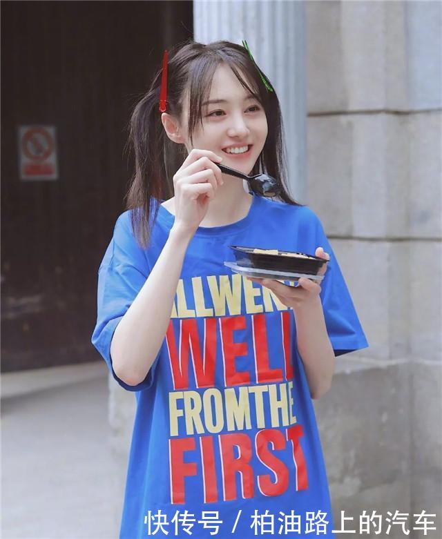  『适合』别总披头散发了，2020年流行这5种“扎发”，所有的女生都适合！