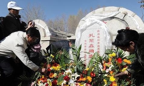 “改革先锋”孔繁森：孔子74代孙，享年50岁！子女后代今何在？