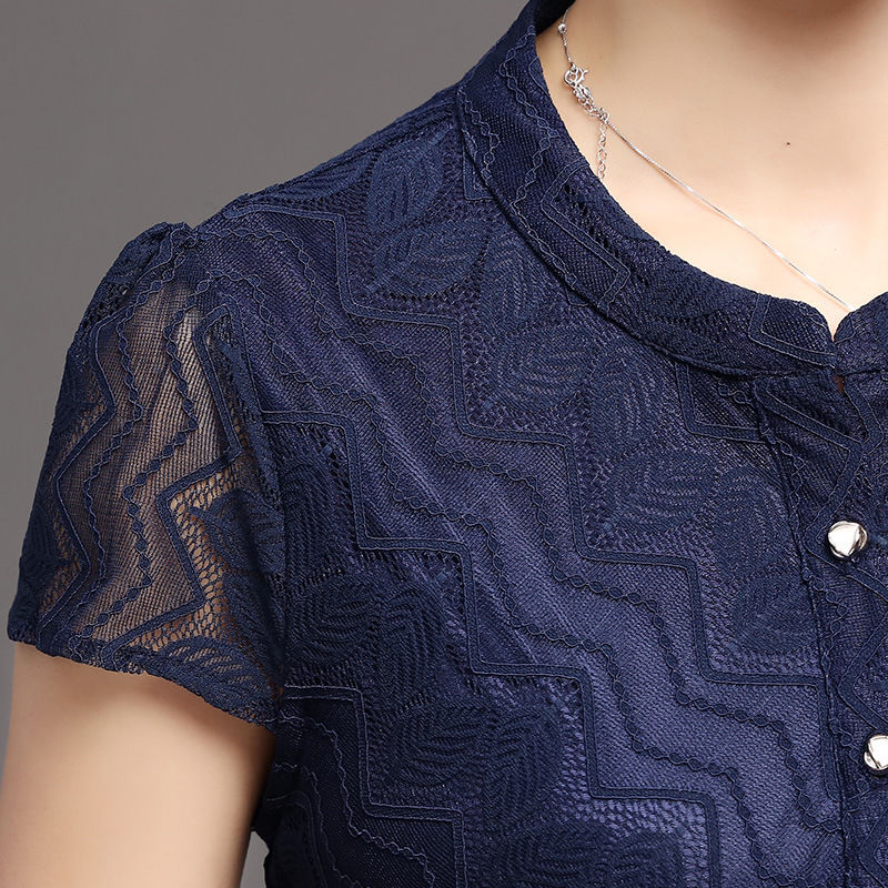 系带连衣裙洋气又减龄，蕾丝材质高档又性感，配高跟鞋显高显气质