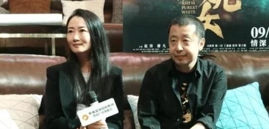  「合适」她为了不变老，坚持20年不吃晚饭不生娃，今42岁老的像62岁