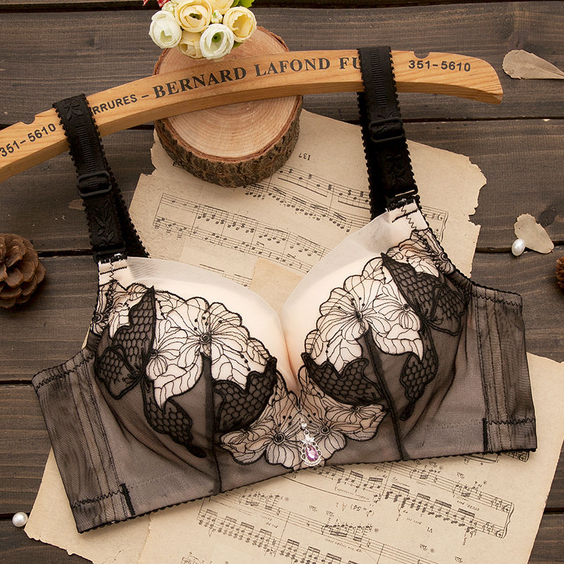 万万没想到，老婆洗完澡穿成这样就出来了，真的美不胜收