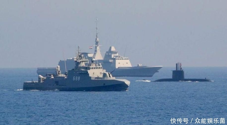  [两栖攻击舰]埃及海军练抢滩登陆！美俄法德武器“同框”