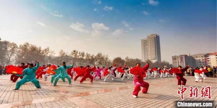 河北资源枯竭老矿区的转型之路：“黑色沉陷区”变“风景区”