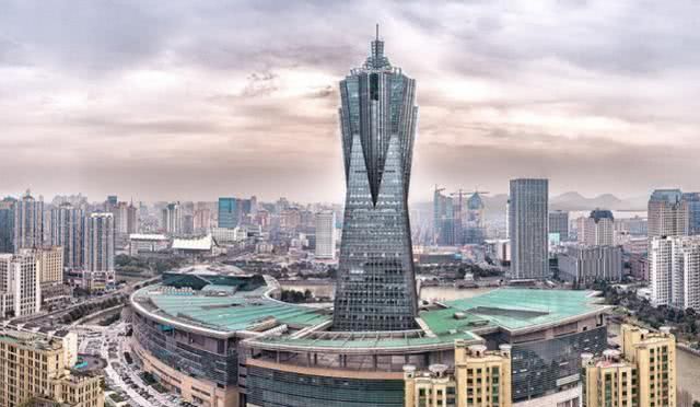 中国五个GDP过万亿的省会城市，南京约占广州一半！