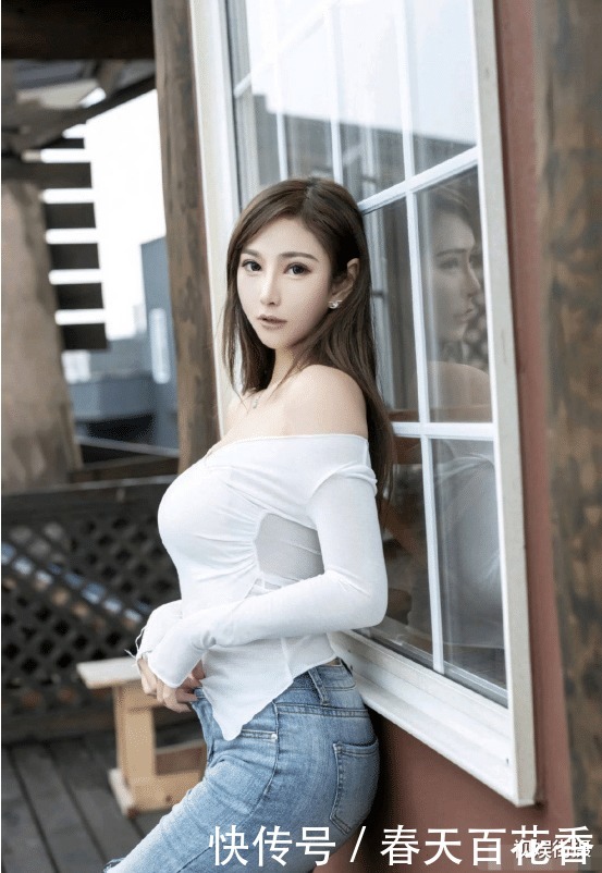 #邻家#邻家小妹“时髦”的穿搭,展现都市丽人的清新气质