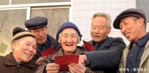 明年开始,3类人可能领不到“养老金”了,交了也没用,希望没你！