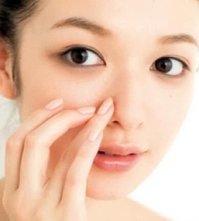 鼻子上布满黑头，分享四个去黑头技巧，让肌肤干净起来