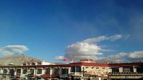  [拉萨]拉萨城里为什么没有高楼？为何没有一个建筑物能高过布达