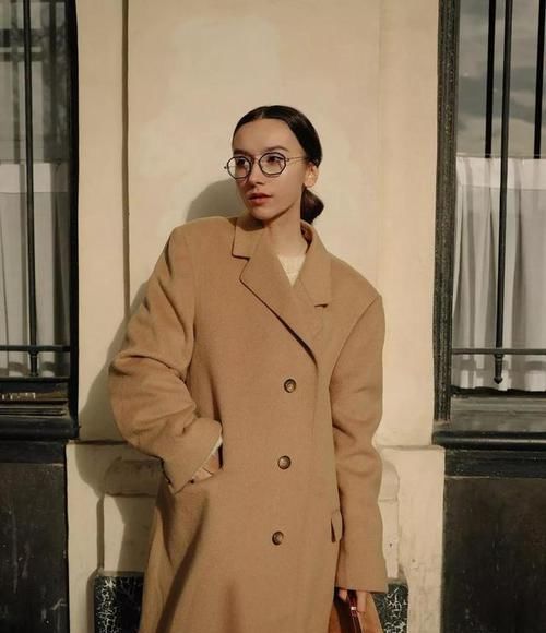  [建议小仙女]人到中年不知道如何搭配？想穿大衣得注意5个要点，小心别踩雷