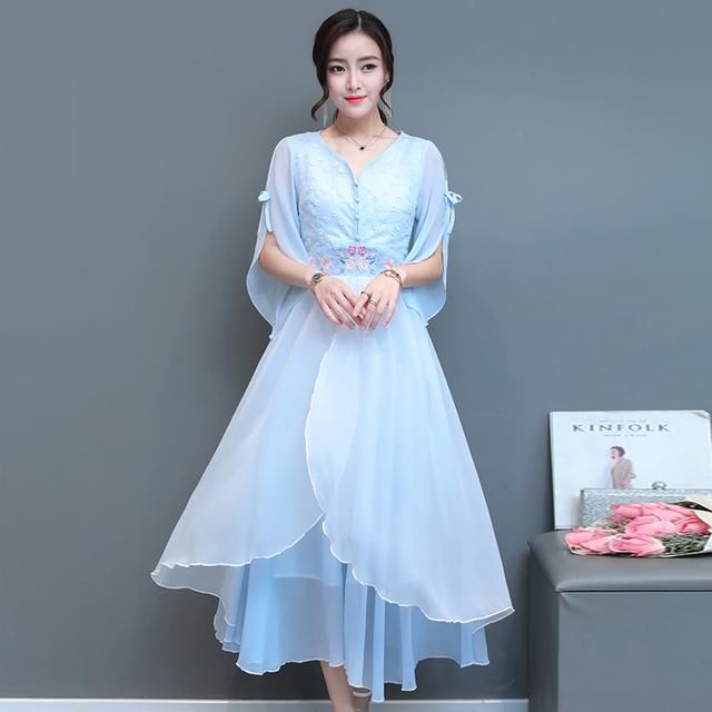 时尚性感蕾丝连衣裙，清爽又气质，妩媚又撩人，回头率爆表