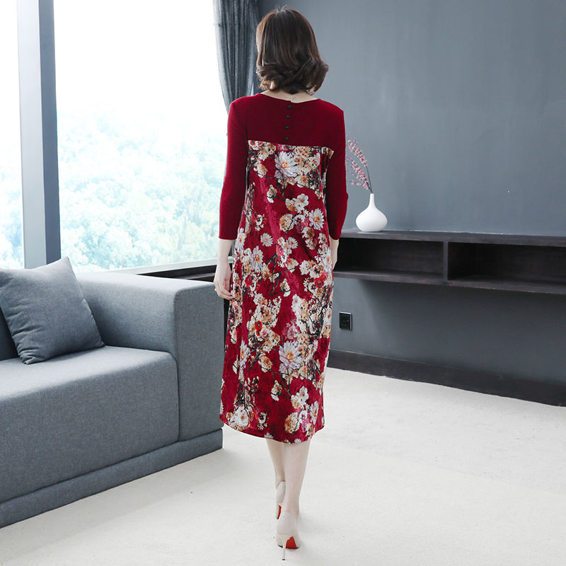 刚开卖一种高级印花秋裙,忒时髦显嫩,若六零后穿,一定美愈天人