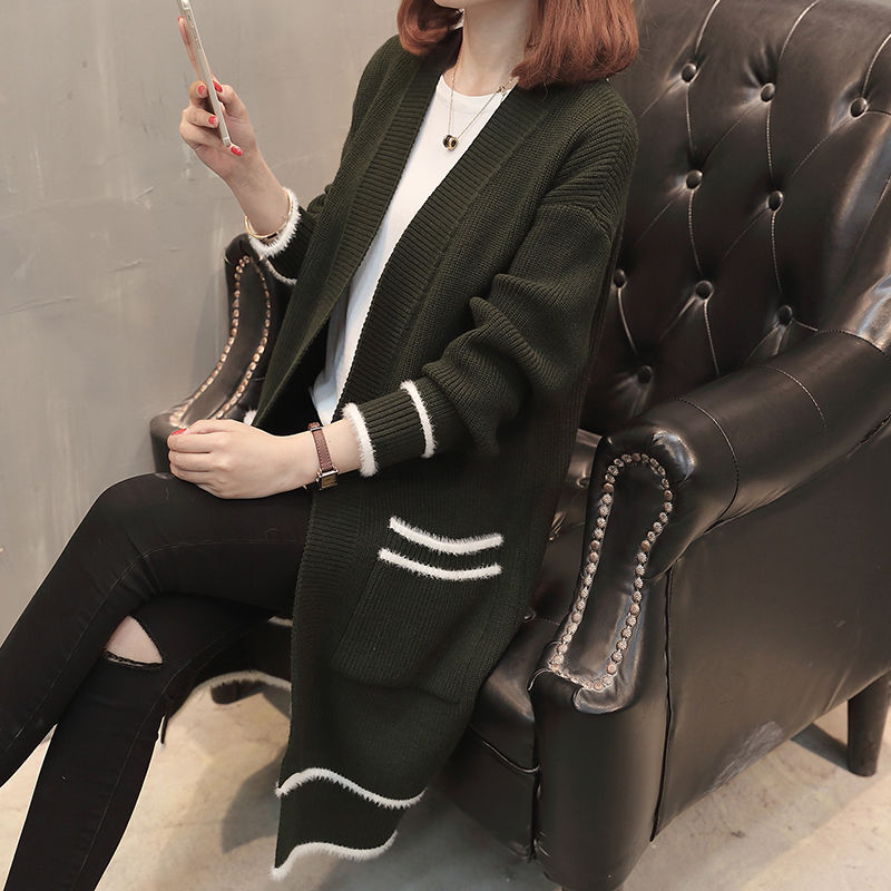 小姐姐你听我说:9月穿这初秋针织香风外套，穿出不一样的美