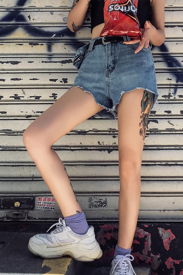 还在穿裙子？洋气的人都在穿短裤了，看看哪个适合你