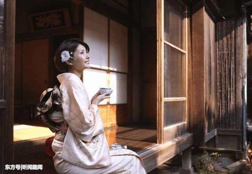 扒一扒!日本女人和服“背后的秘密”,老公以此判断对方是否出轨