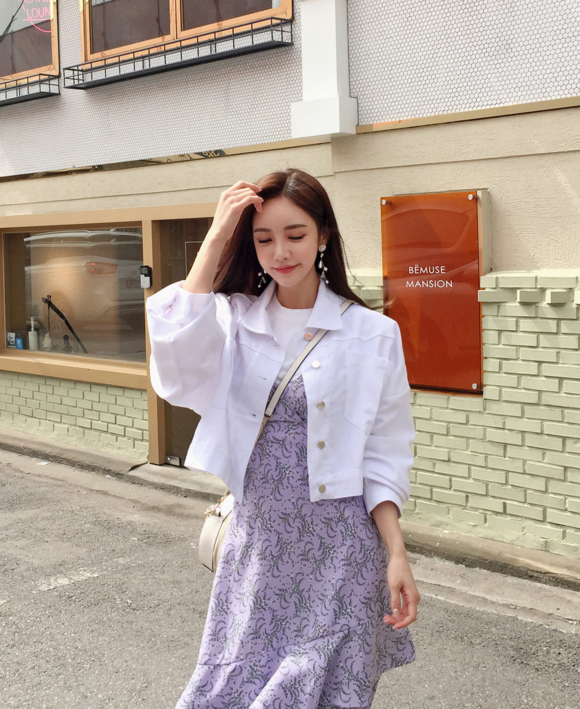 女神孙允珠，紫罗兰月牙花瓣春绒折叠吊裙