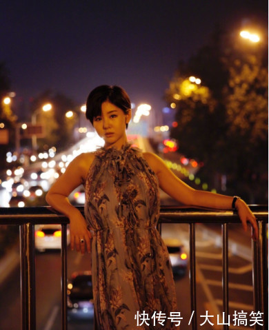 与男友相恋7年无绯闻，今幸福模样惹人羡，网友：比韩雪还要干净