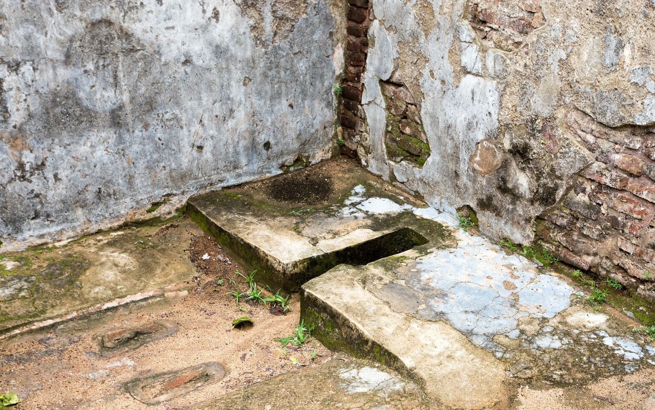 盘点世界上最稀奇的厕所，第四个真不敢体验，第六个请问怎么使用