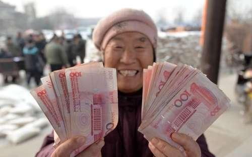 2019年上涨的养老金会不会提前发放？要到8、9月吗？听专家怎么说