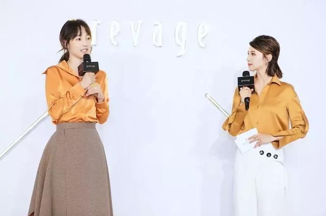 “美人鱼”林允素颜出镜，翟天临力挺黄晓明，何洁怒怼不友善评论