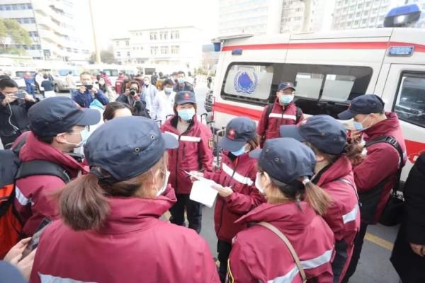  紧急医学救：最新！江苏援湖北医疗队接管武汉体育中心方舱医院