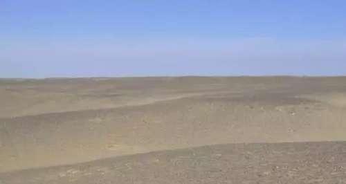 新疆捡石头最美季节又到了，教你在16个不同的地方捡石头！