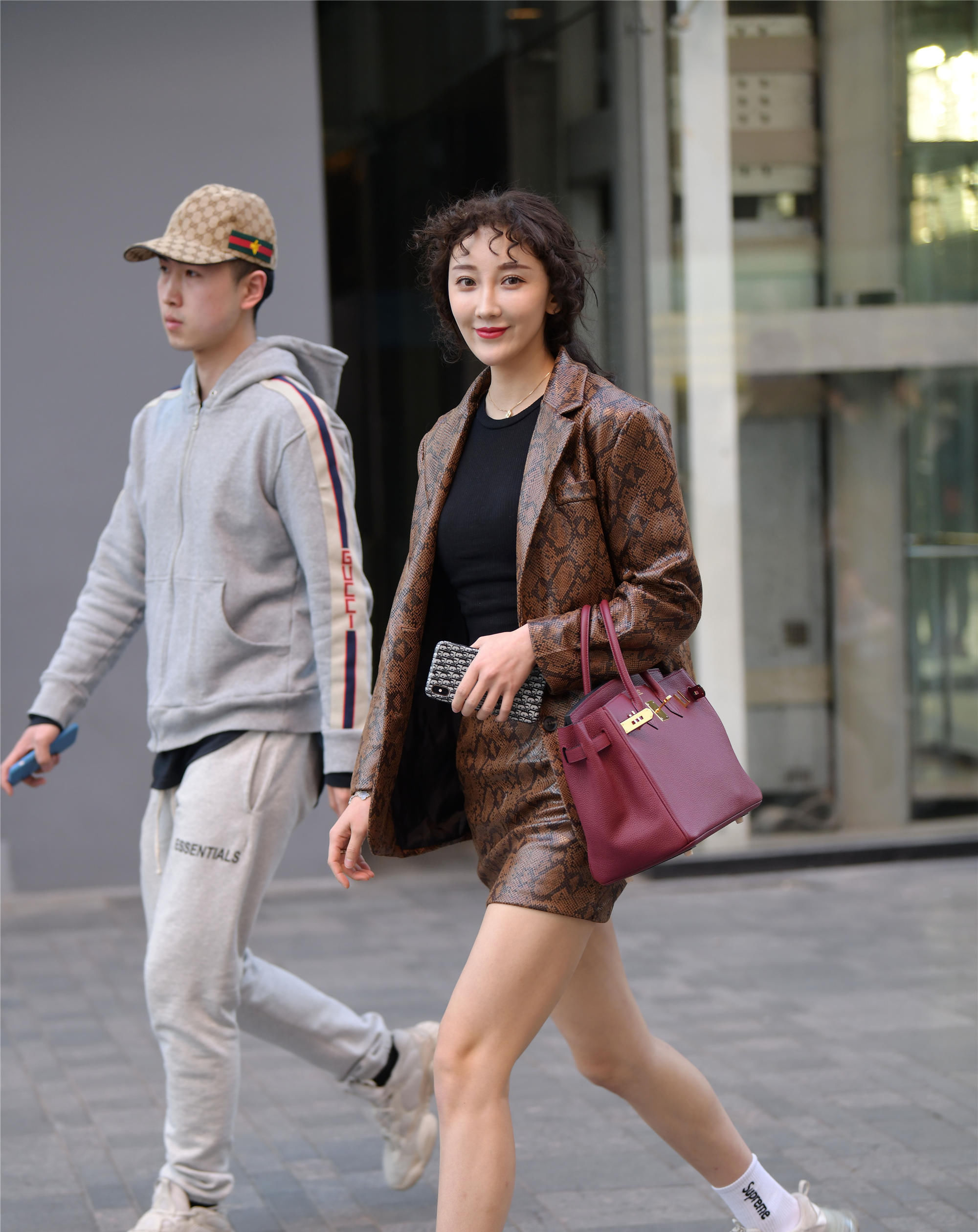  [显得人很]时尚美女穿搭之夏日美裙篇:注意穿裙子7大事项,过个美丽的夏天