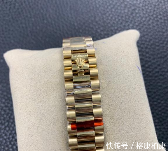  #元素#劳力士日志版，经过岁月的洗礼，依然保留了原有的美学元素