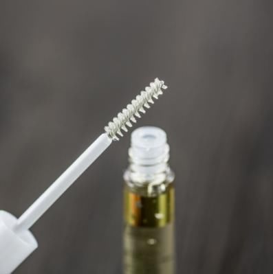 睫毛保养”被火爆讨论？原来拥有浓密长睫毛这么简单