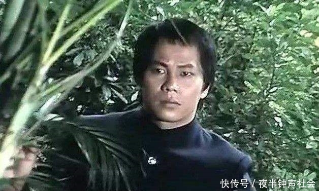 【如今】71岁梁小龙容颜苍老,妻子却年轻漂亮,女儿如今比父亲还牛