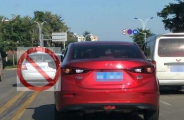 盘点4个开车的坏习惯，若你都占了，或许还是不开车为好