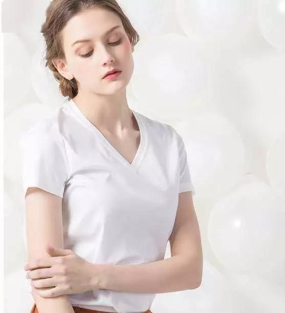  女人|上半身胖的女人，穿衣服要避开这3个雷区，不然不仅丑，还显胖