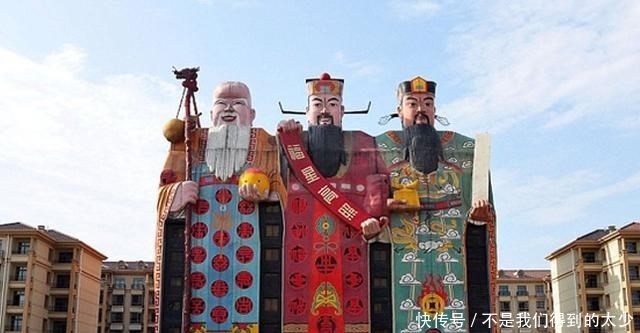 中国“雷人”建筑,远看像神仙近看是酒店,游客:土到极致便是潮
