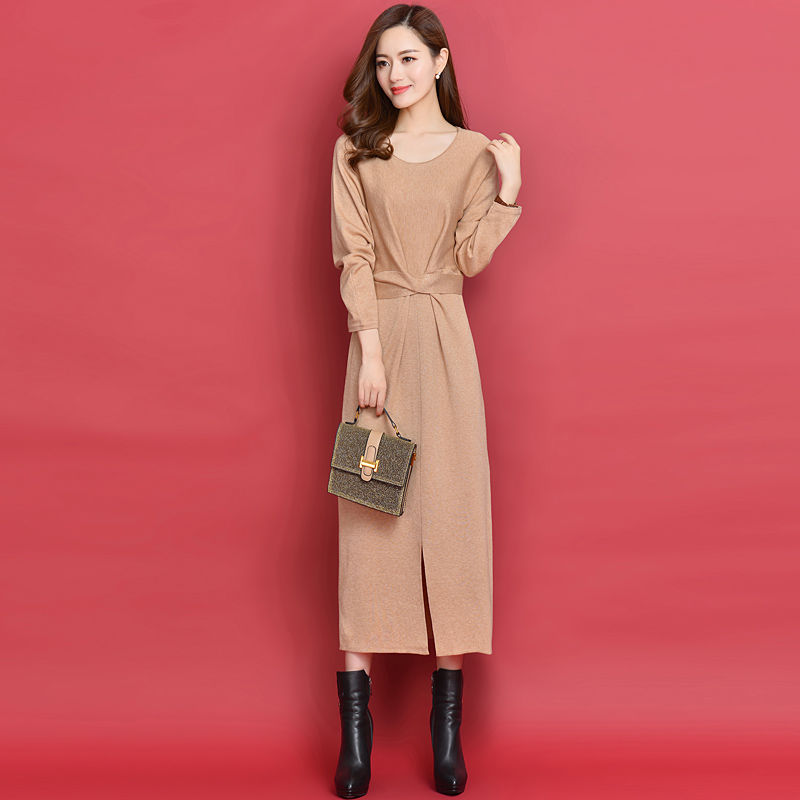 哇塞!头次见到高级洋气--秋裙，配短靴，忍不住买了5件，忒美