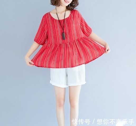 『女人』女人越是到中年,一定要有件“红色”衣服,时髦又显白,超显年轻