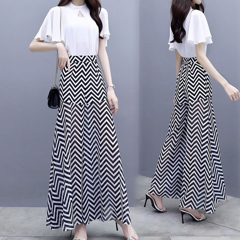 媳妇可会打扮了,换上这雪纺套装特别吸睛,清爽洋气魅力四射