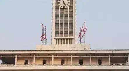  「比拼」中国各大城市火车站书法题字大比拼，哪个写得最好？