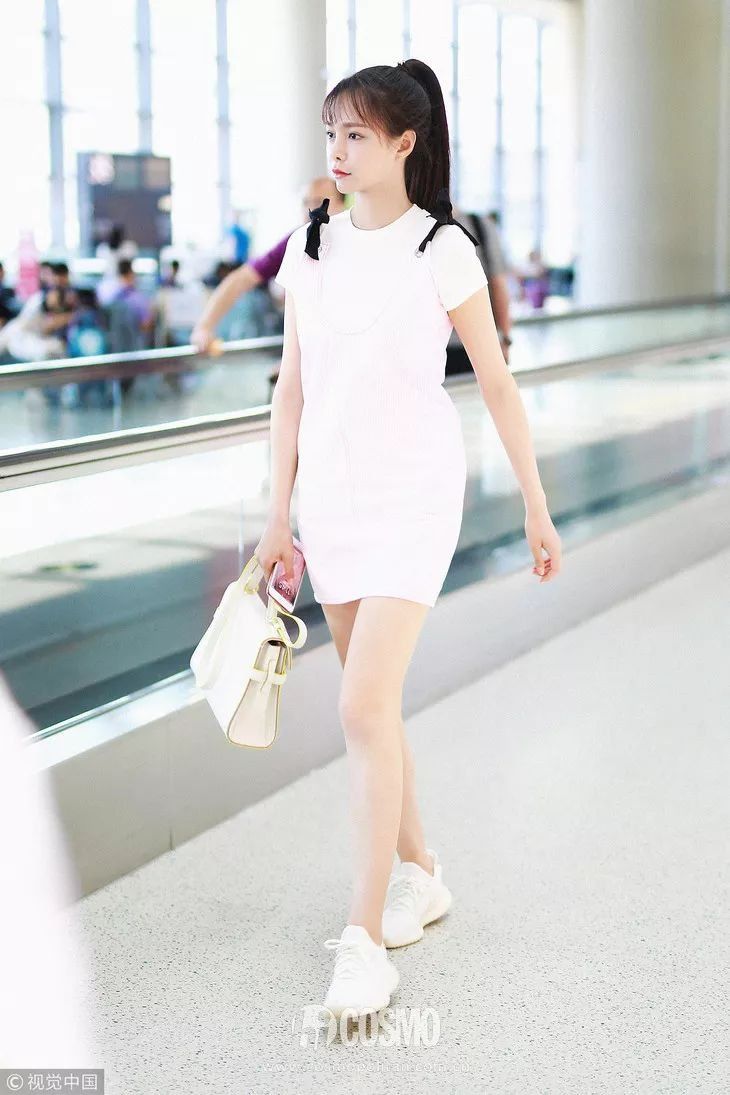 时髦办 | 一身潮牌的沈梦辰，还真是不放过连体裤