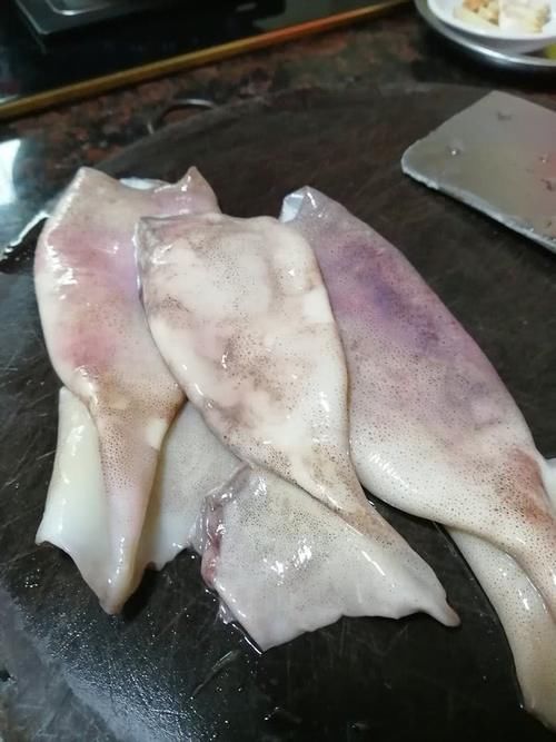 『食物』12种补水食物,吃完皮肤不干燥,连护肤品都省一大半,排除废物