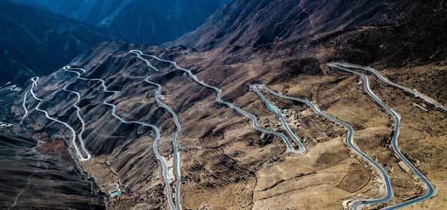 航拍西藏！高空镜头下的西藏震撼风光