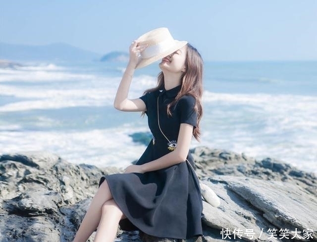 「女人」建议70后女人,别穿的像大妈,学学下图这样穿,不化妆都漂亮